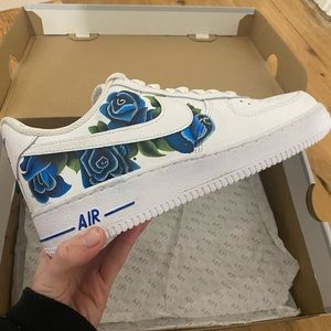 GRADE SCHOOL SIZE - Blue Rose Cluster
